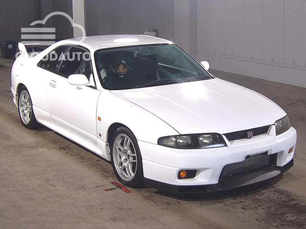 1995 NISSAN SKYLINE