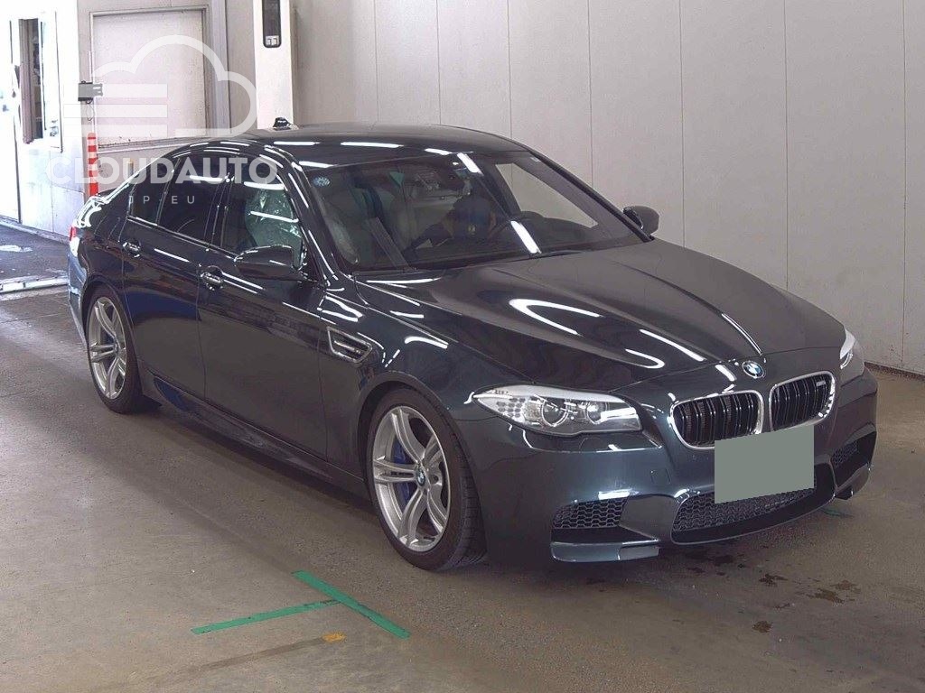 2012 BMW M5