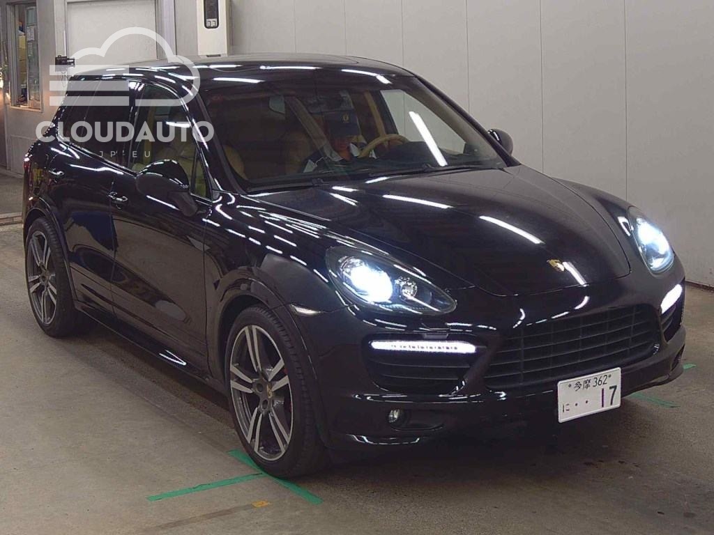 2012 Porsche CAYENNE