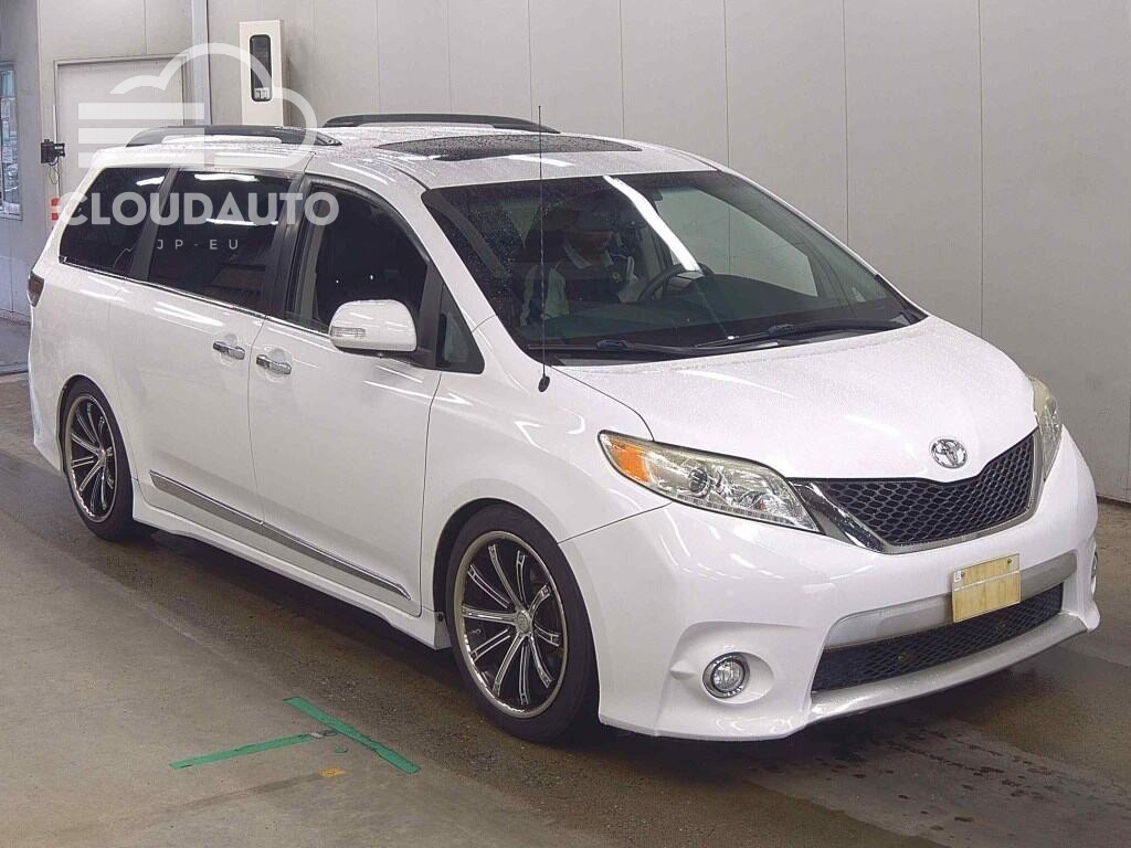 2013 Toyota SIENNA