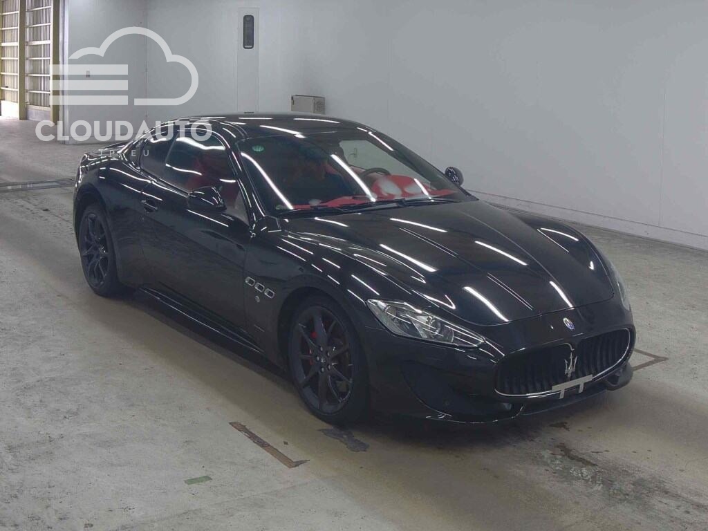 2014 Maserati GRANTURISMO