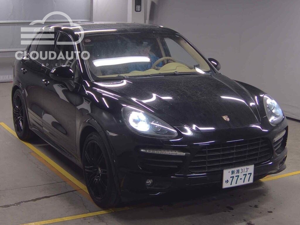 2014 Porsche CAYENNE