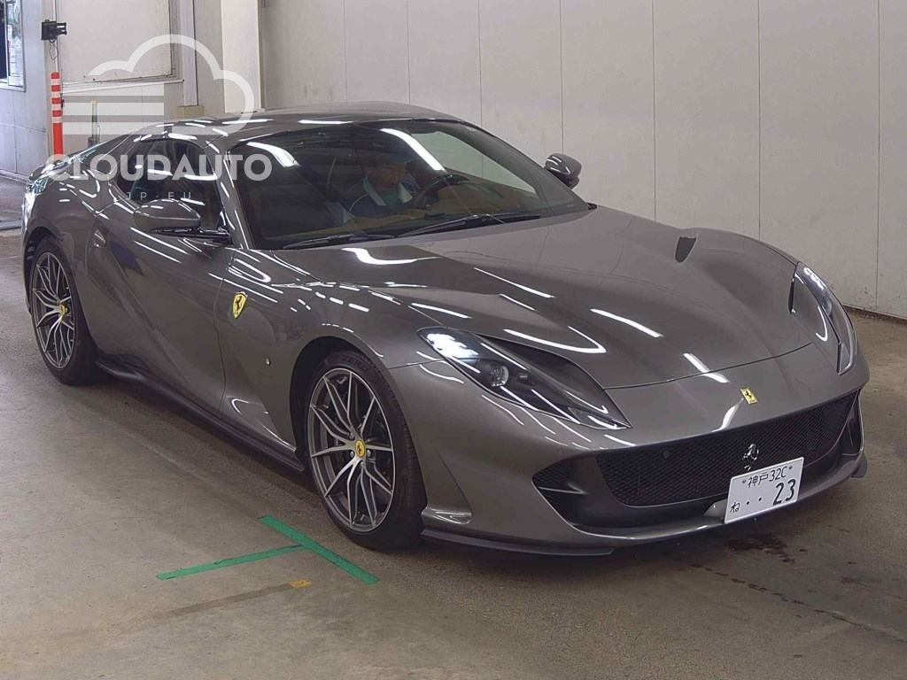 2021 Ferrari 812 GTS