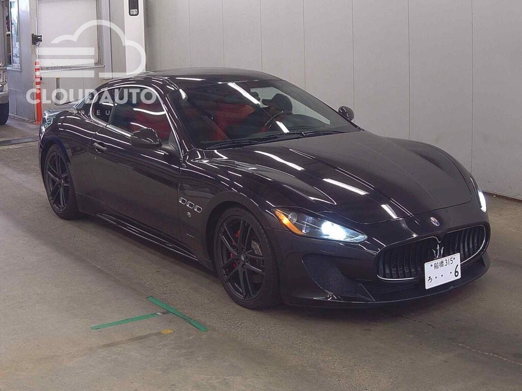2011 Maserati GRANTURISMO