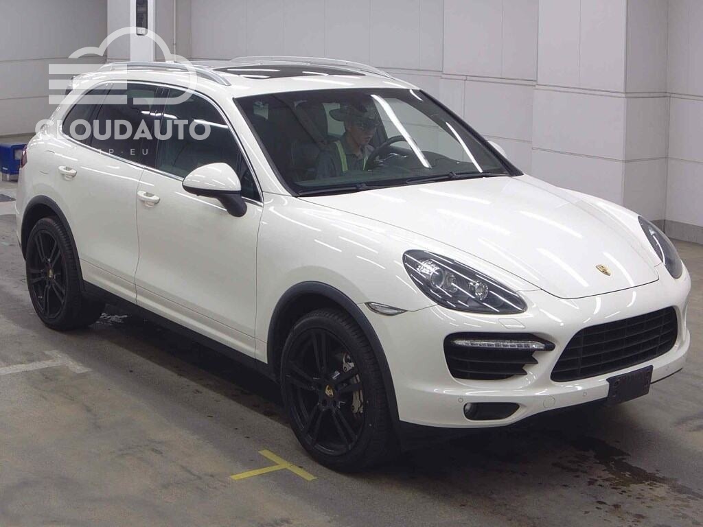 2011 Porsche CAYENNE