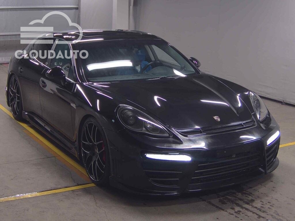 2012 Porsche PANAMERA