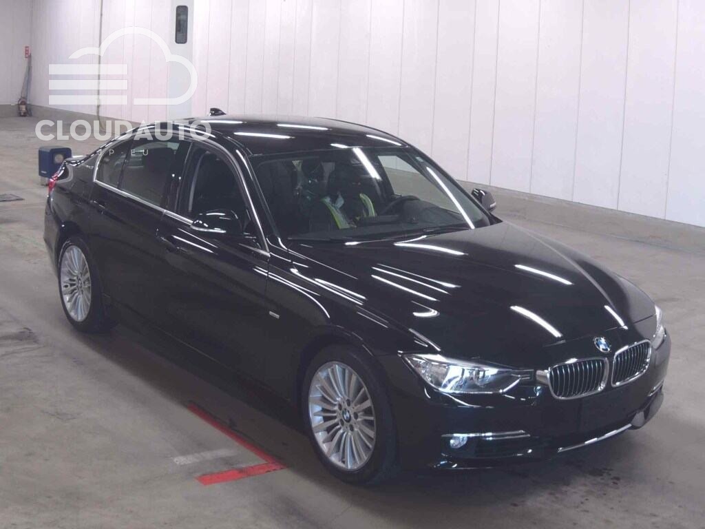 2013 BMW 3 Series
