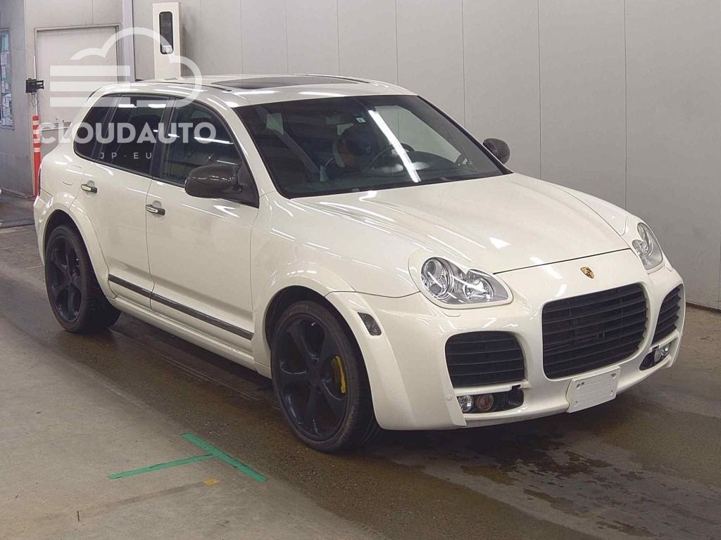 2005 Porsche CAYENNE