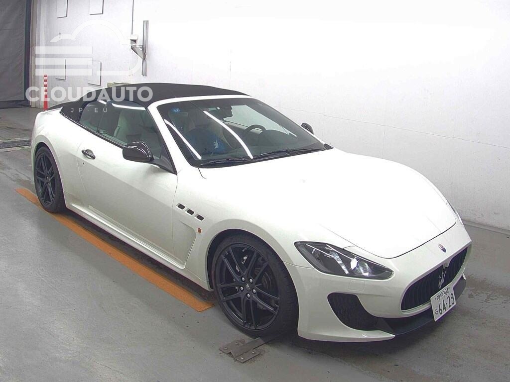 2015 Maserati GRANCABRIO