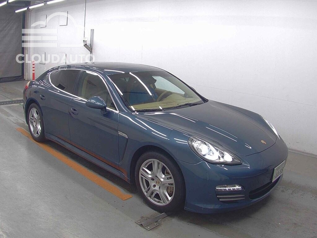 2012 Porsche PANAMERA