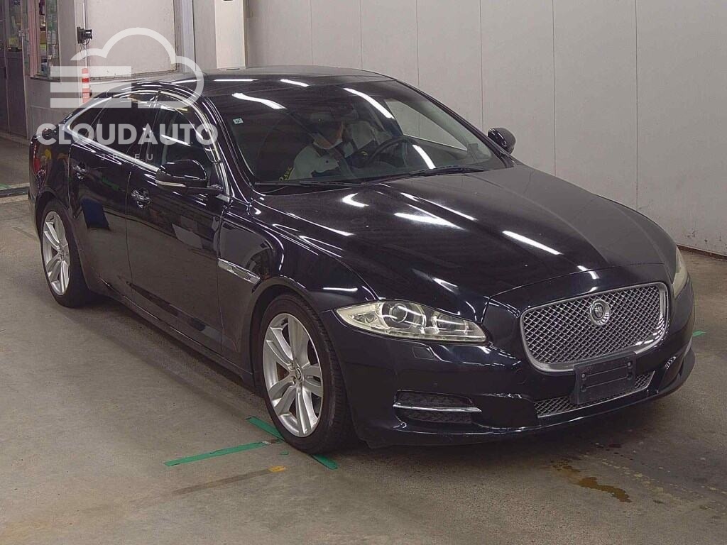 2011 Jaguar XJ