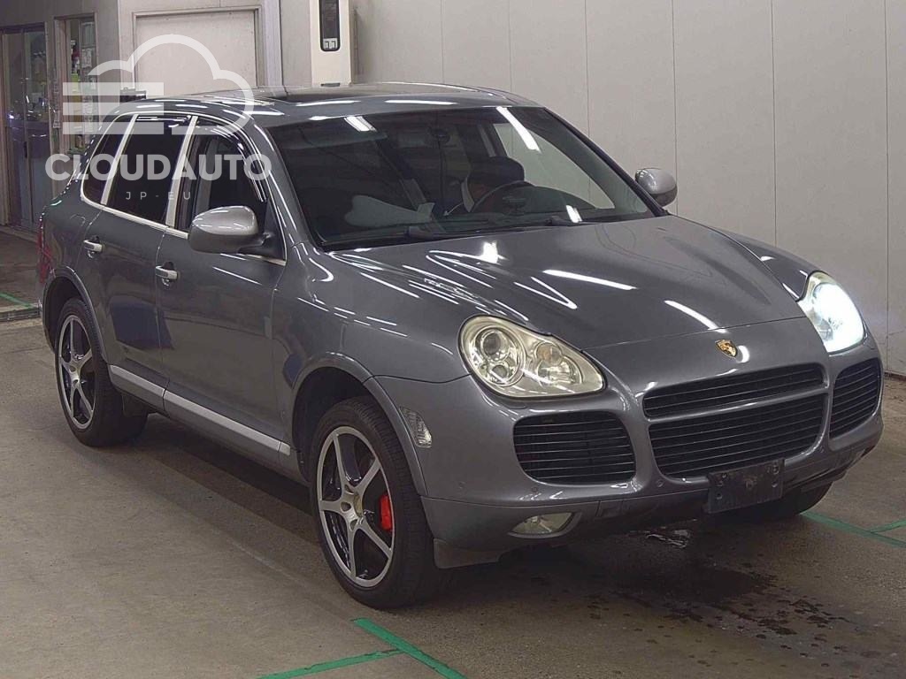 2003 Porsche CAYENNE